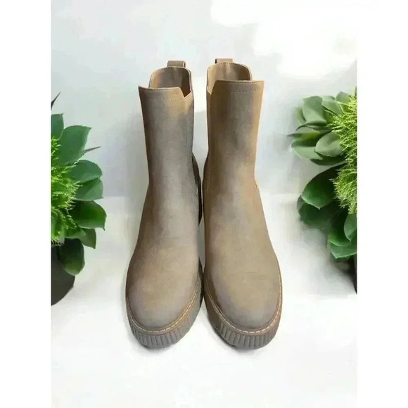 DOLCE VITA* Size 9 Darcel Lug Boots * Brand New - Picture 3 of 7